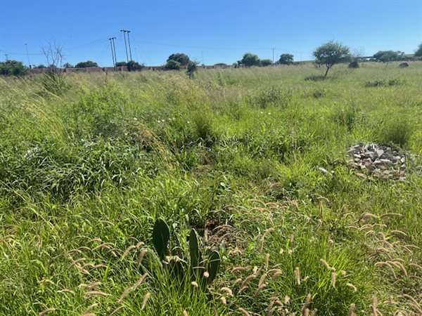 1 055 m² Land 1 055 m² Land