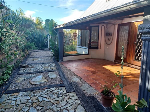 2 Bedroom House 2 Bedroom House