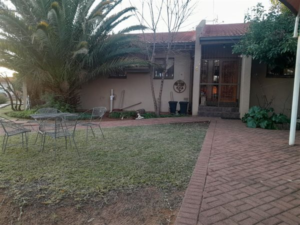 3 Bedroom House 3 Bedroom House