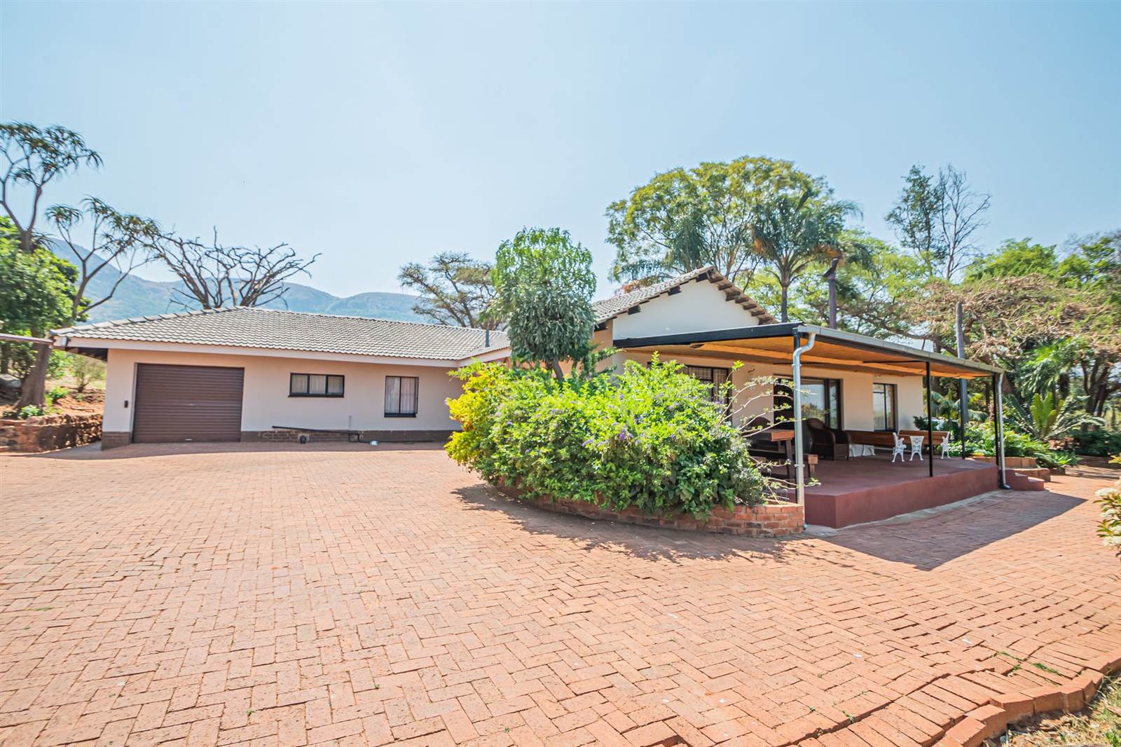 4 Bed House in Pretoria West photo number 17