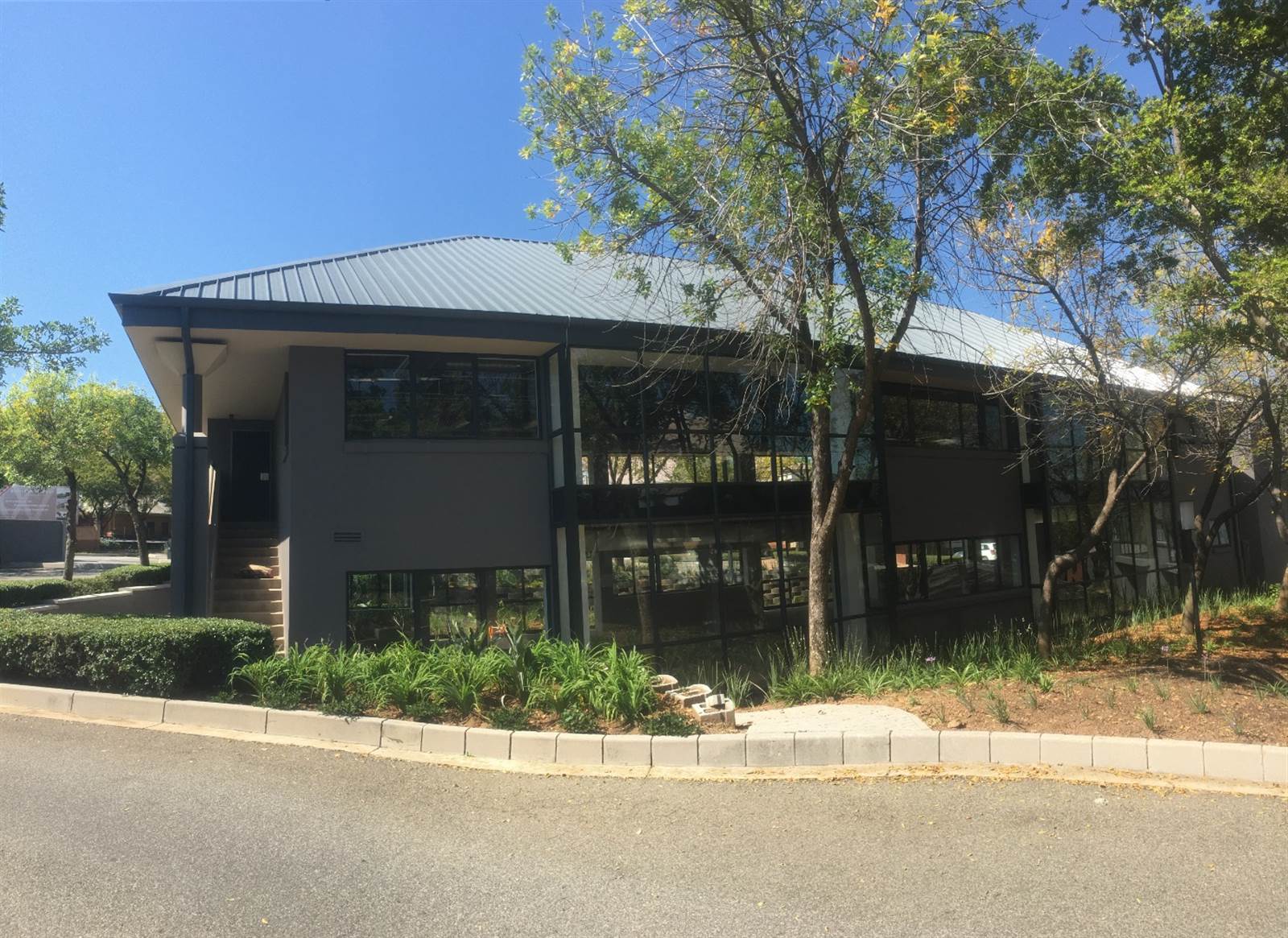 406  m² Commercial space in Woodmead photo number 11