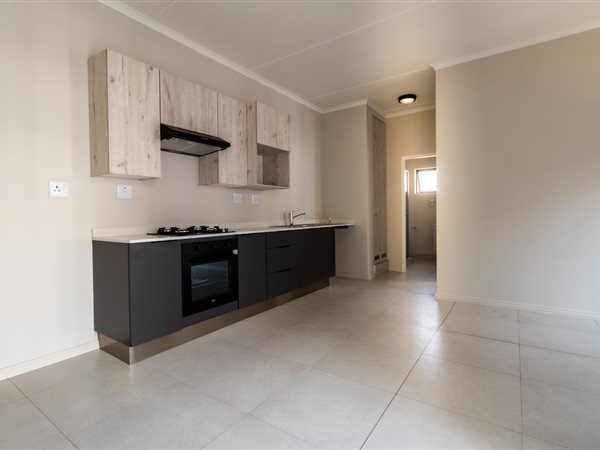 1 Bed Apartment in Olifantsfontein