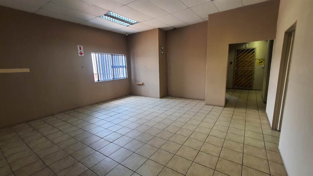 315  m² Industrial space in Klipfontein photo number 5