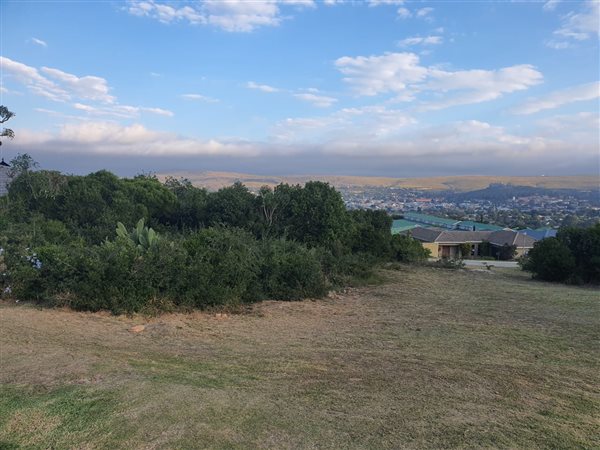 993 m² Land available in Oatlands North