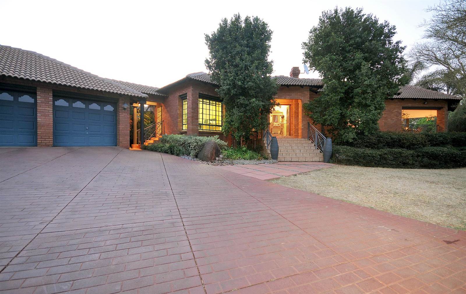 4 Bed House in Mooikloof Equestrian Estate photo number 6