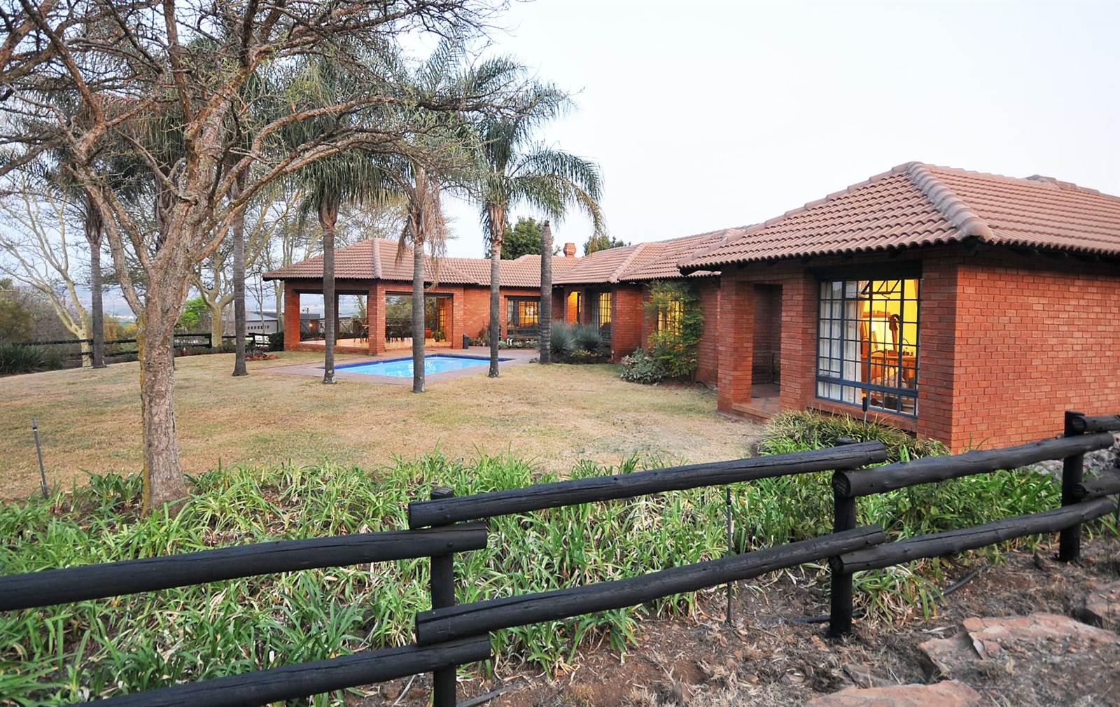 4 Bed House in Mooikloof Equestrian Estate photo number 4