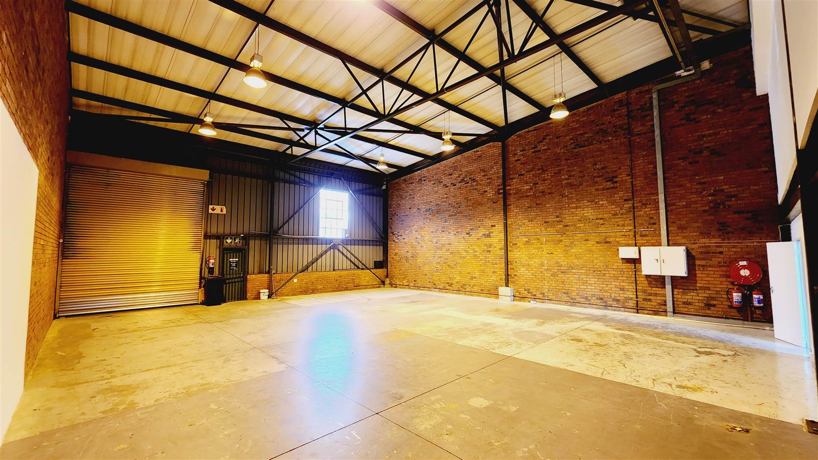 334  m² Industrial space in Olivedale photo number 1