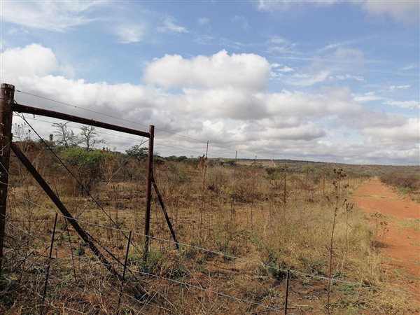 13 ha Land available in Tweefontein