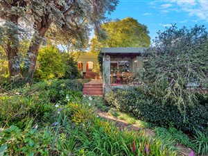 2 Bed House in Parktown North
