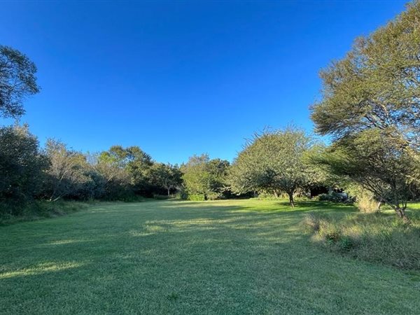 8568 m² Land available in Chartwell