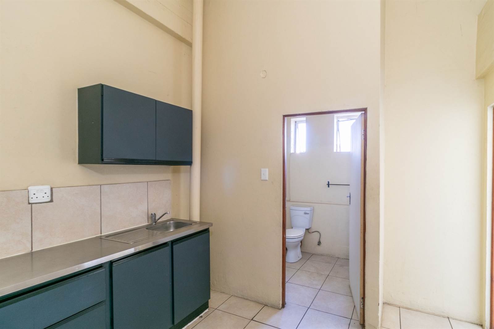 8000  m² Commercial space in New Doornfontein photo number 15