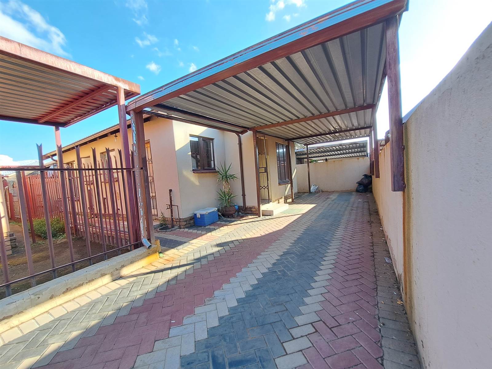 3 Bed House in Soshanguve photo number 5