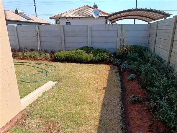2 Bedroom House 2 Bedroom House