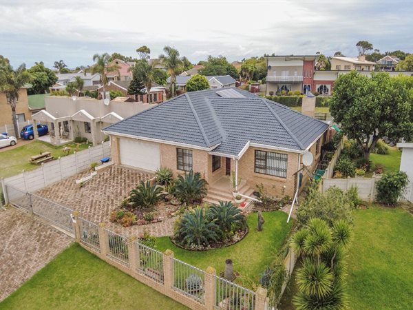 3 Bedroom House 3 Bedroom House
