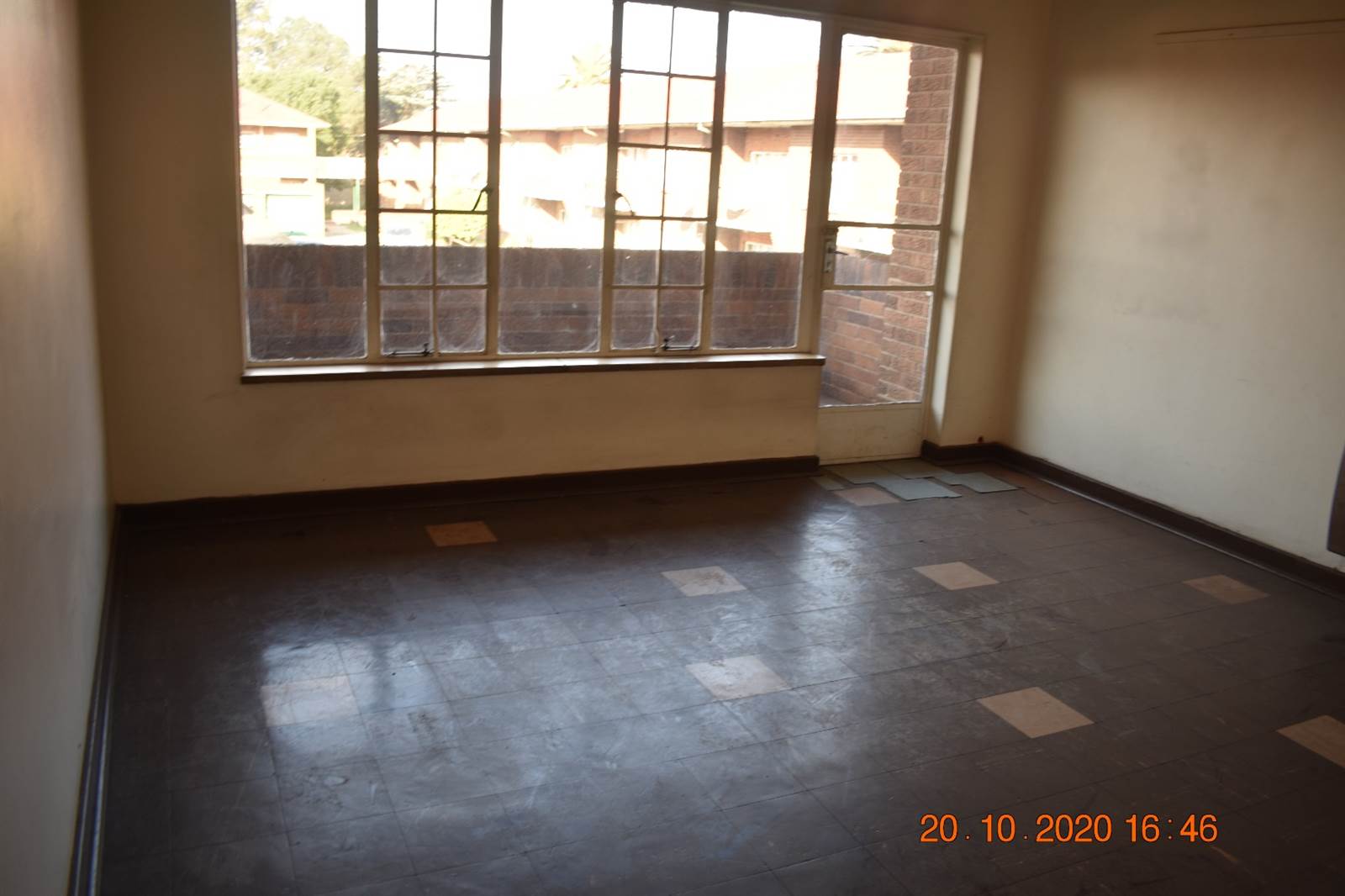 2 Bed Apartment in Driehoek photo number 12