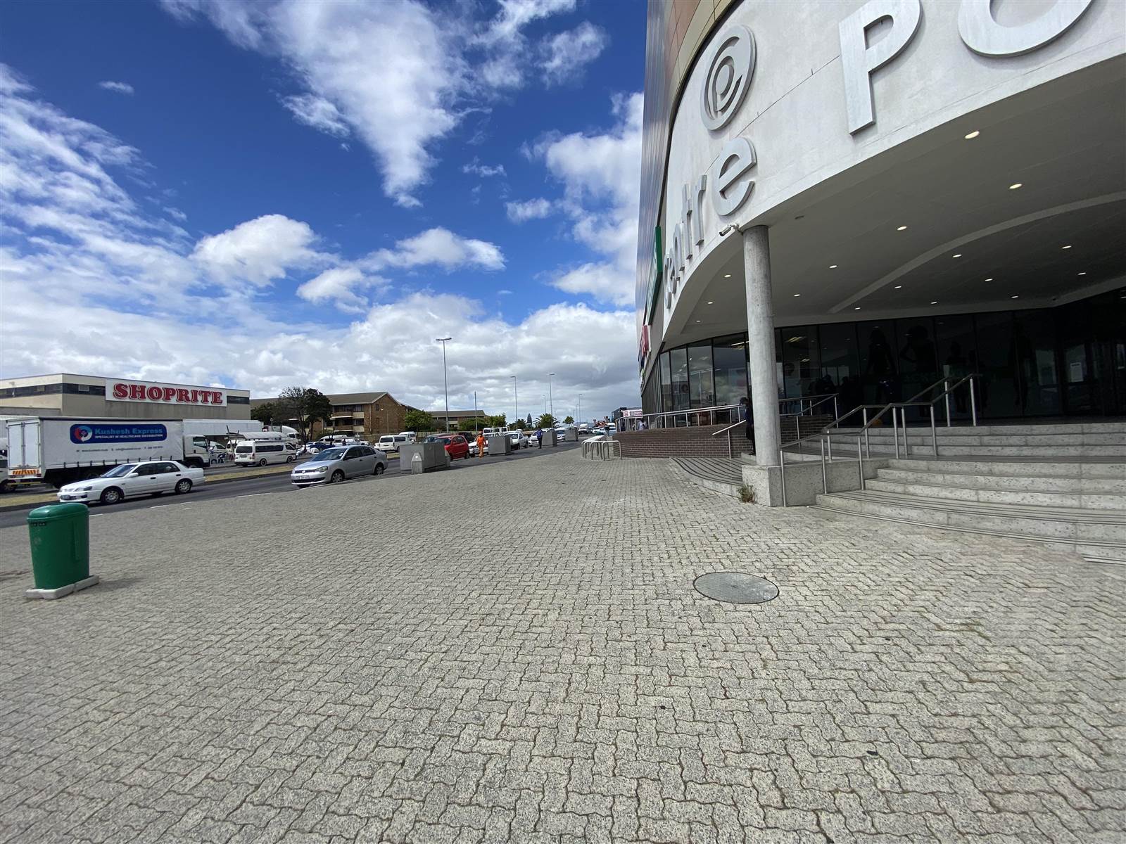 83  m² Commercial space in Milnerton Central photo number 2