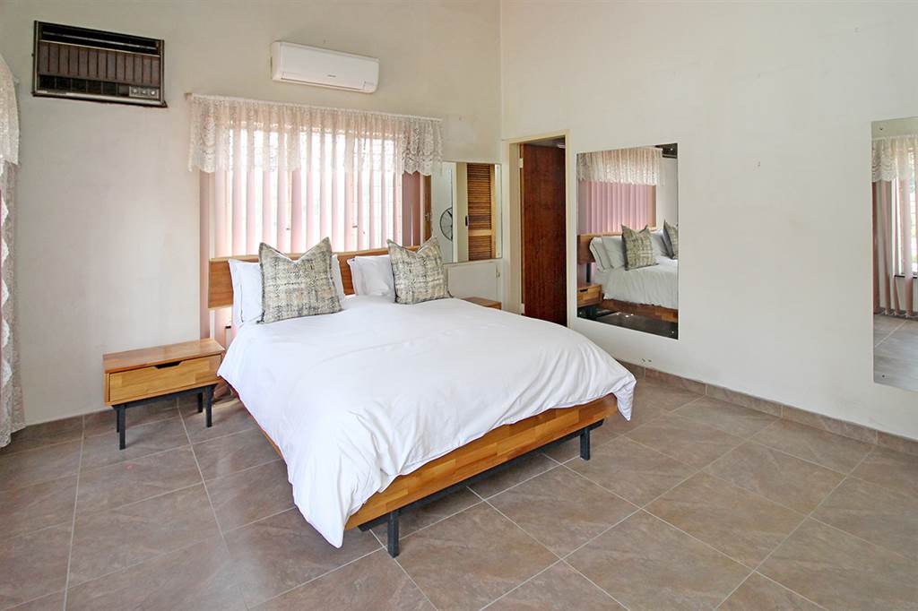 5 Bed House in Doringkloof photo number 7