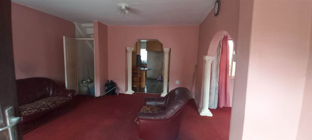 3 Bed House in Montford photo number 6