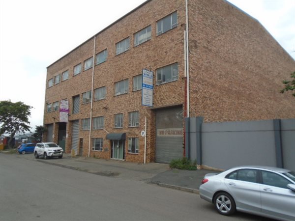 2500  m² Industrial space