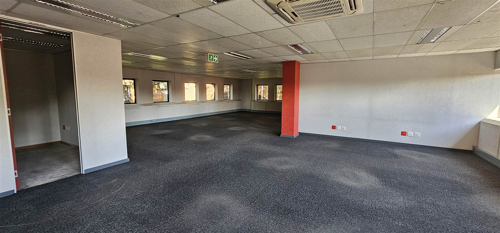 708  m² Commercial space in Bedfordview photo number 12