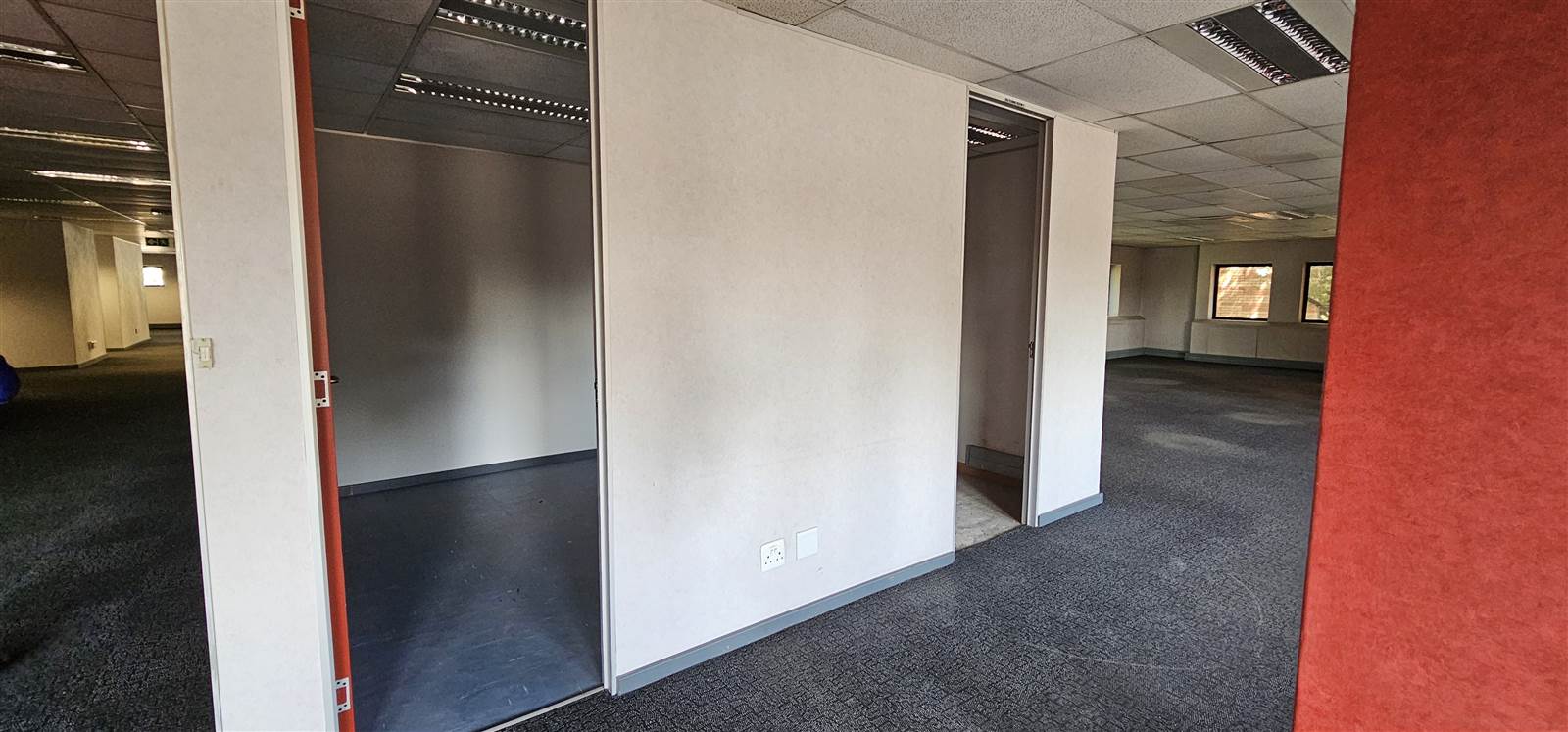 708  m² Commercial space in Bedfordview photo number 11