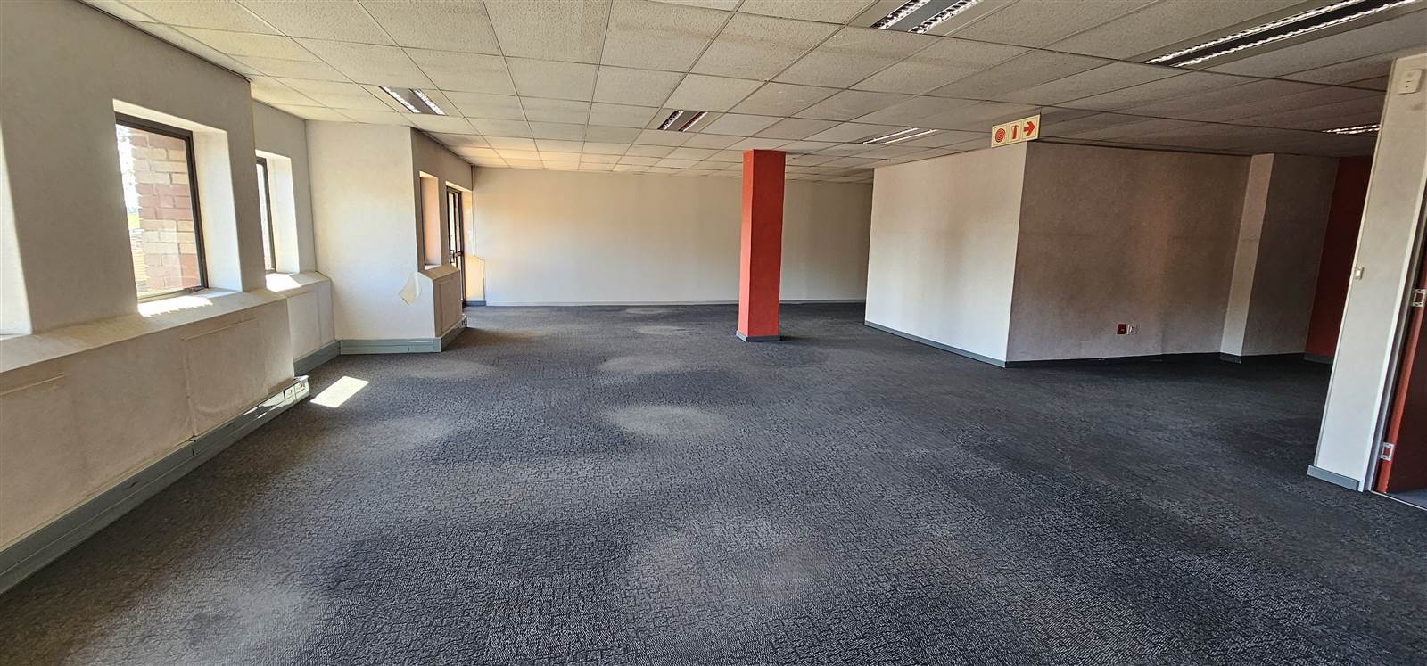 708  m² Commercial space in Bedfordview photo number 13