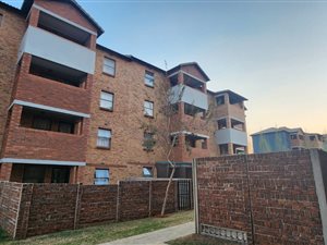 2 Bed Apartment in Heuweloord