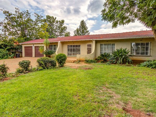 3 Bedroom House 3 Bedroom House
