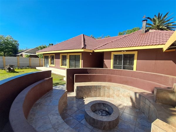 3 Bedroom House 3 Bedroom House