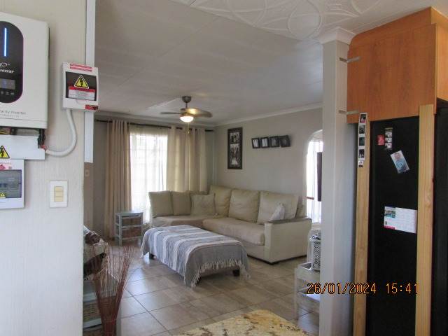 3 Bed House in Brakpan North photo number 15