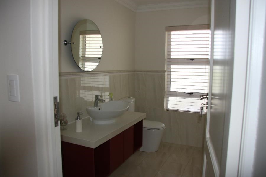 4 Bed House in Royal Alfred Marina photo number 15