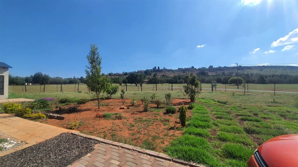 3.6 ha Farm in Randfontein photo number 10