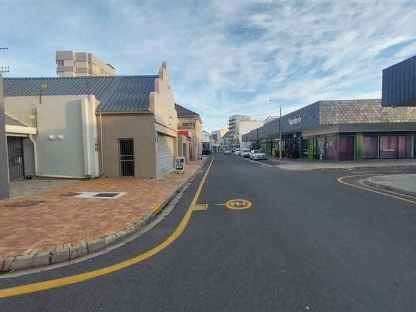 251 m² Commercial space 251 m² Commercial space