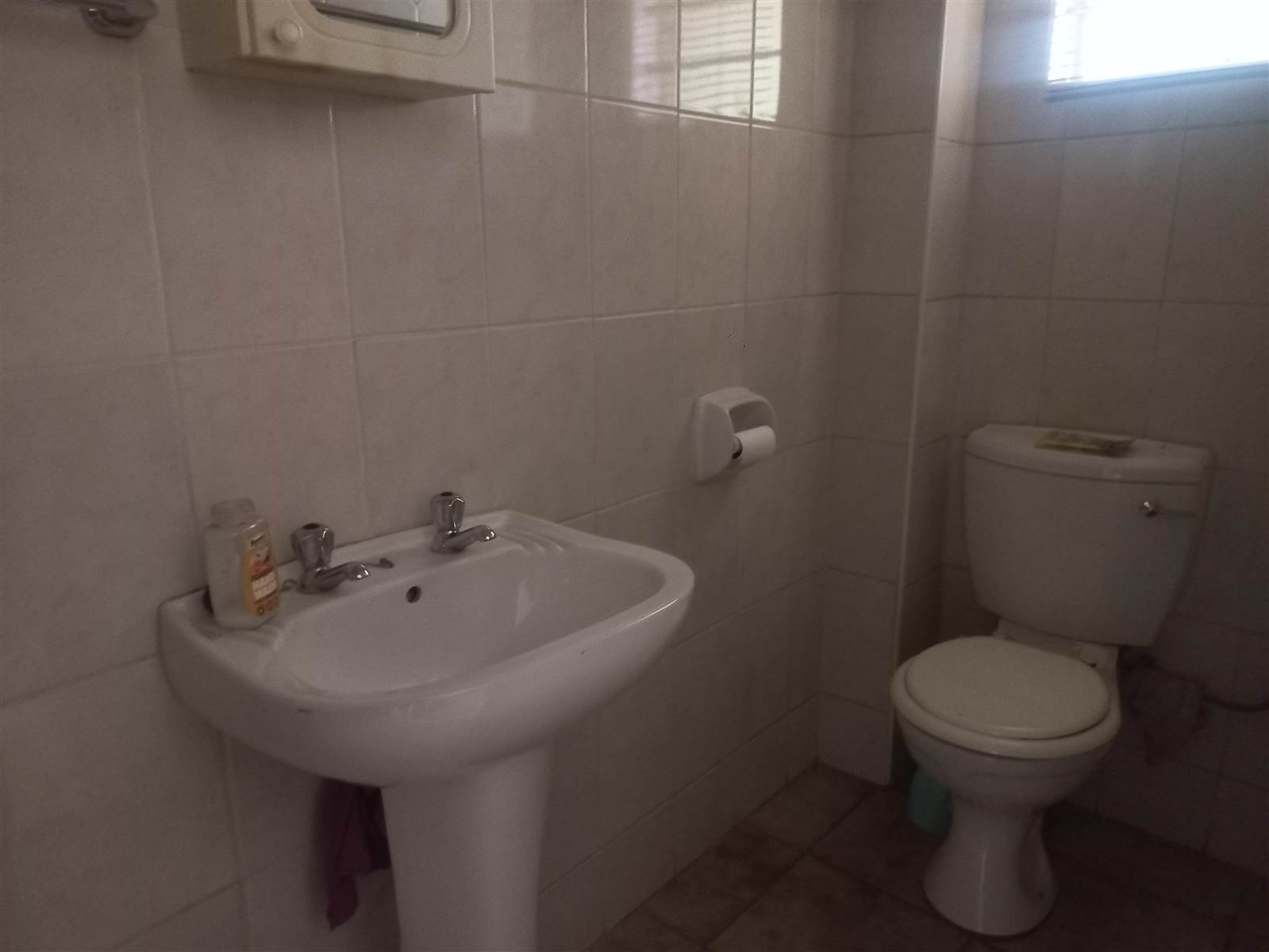 1 Bed Apartment in Rietfontein photo number 8