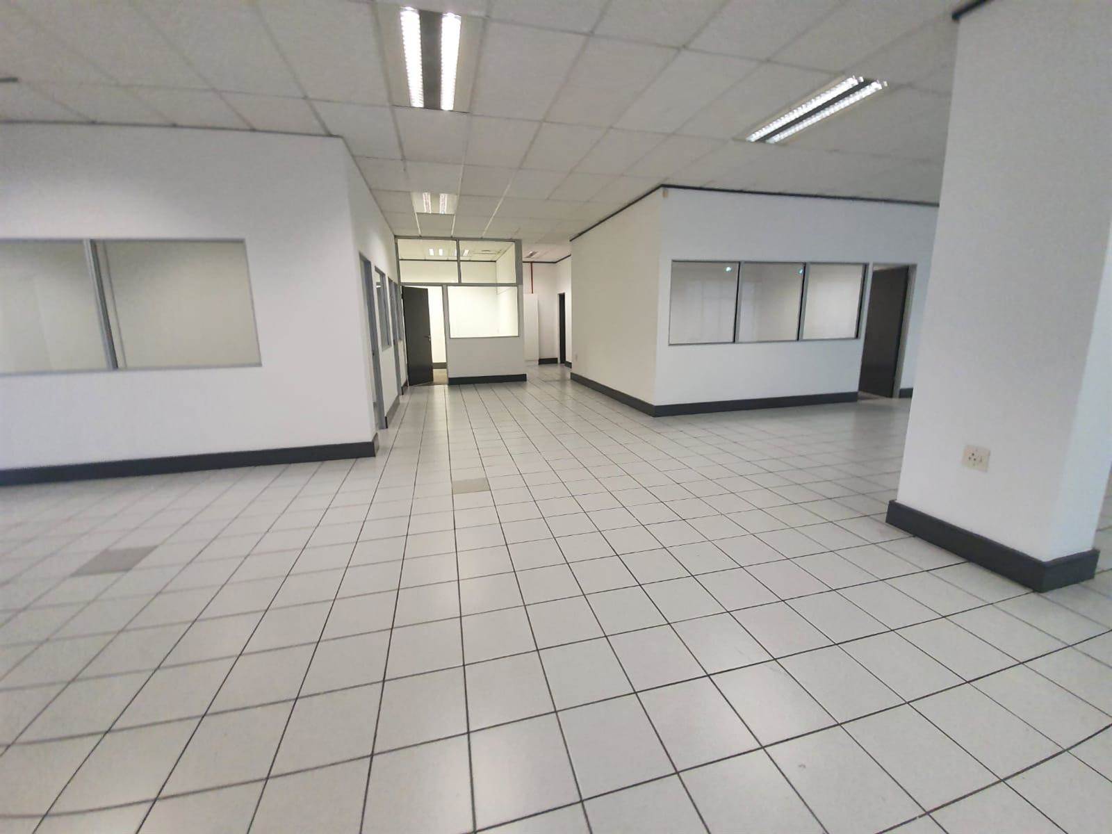 785  m² Retail Space in Newlands photo number 8