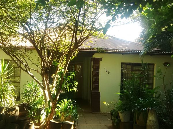 10 Bed House in Turffontein