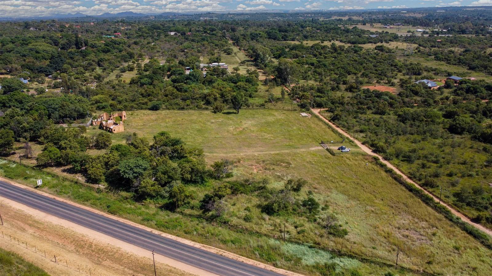 3.4 ha Land available in Kameeldrift East photo number 4