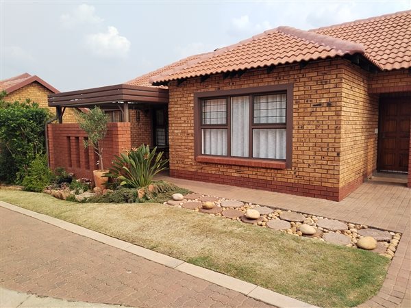 3 Bed Townhouse in Willow Park Manor