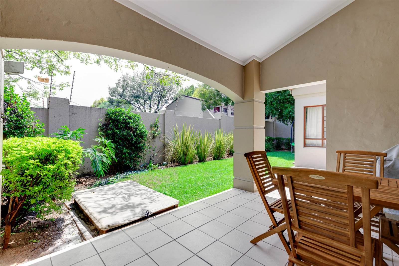 3 Bed Townhouse in Sunninghill photo number 12