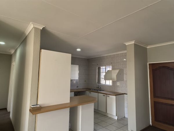2 Bedroom Townhouse 2 Bedroom Townhouse
