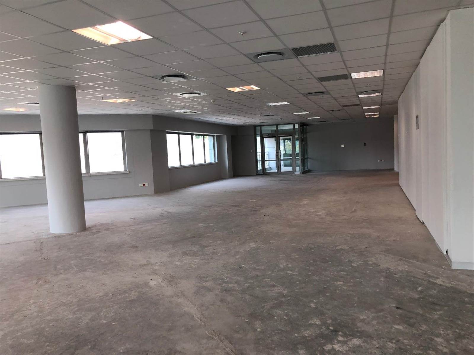 863  m² Commercial space in Sandown photo number 4