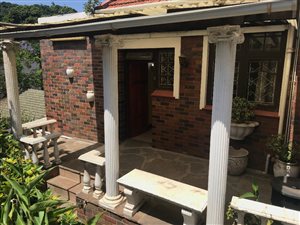 1.5 Bed House in Manor Gardens