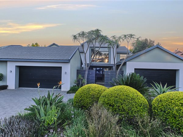 4 Bed House in Eagle Canyon Golf Estate
