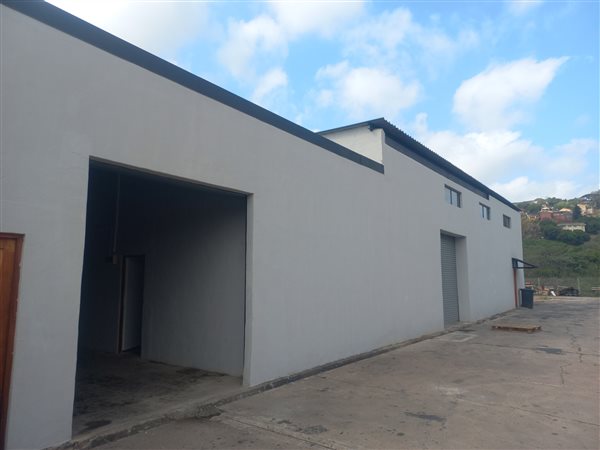 348  m² Industrial space