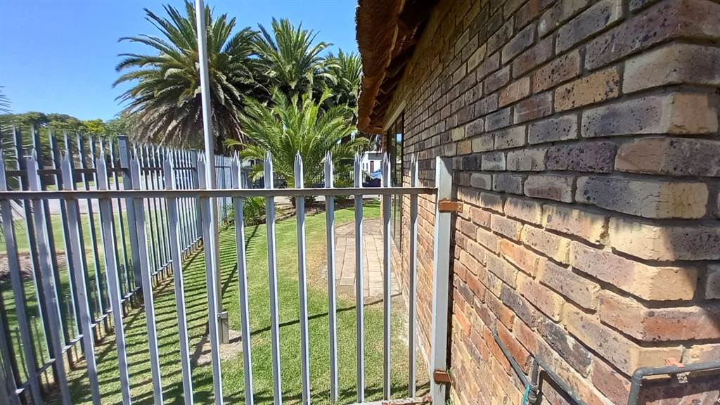 3 Bed House in Trichardt photo number 6
