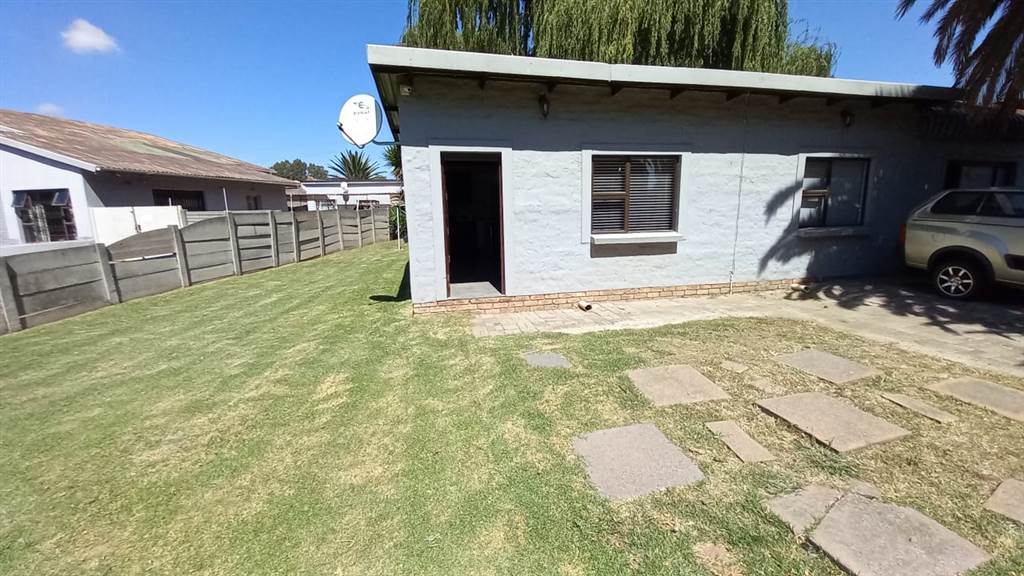 3 Bed House in Trichardt photo number 7