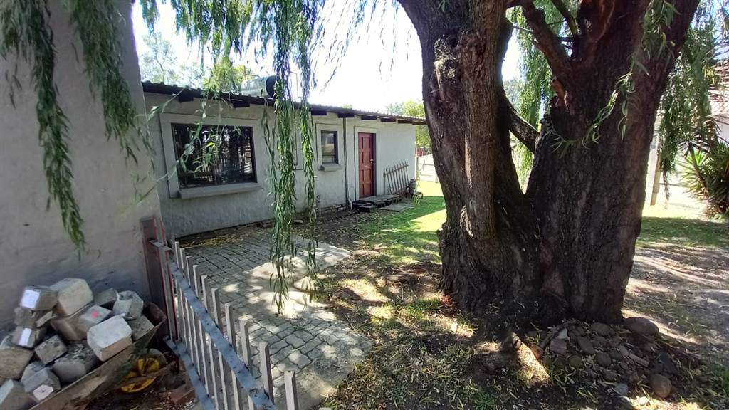 3 Bed House in Trichardt photo number 5