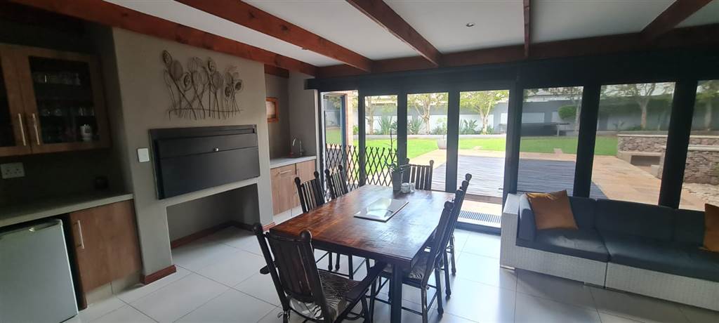 4 Bed House in Zambezi Country Estate photo number 13