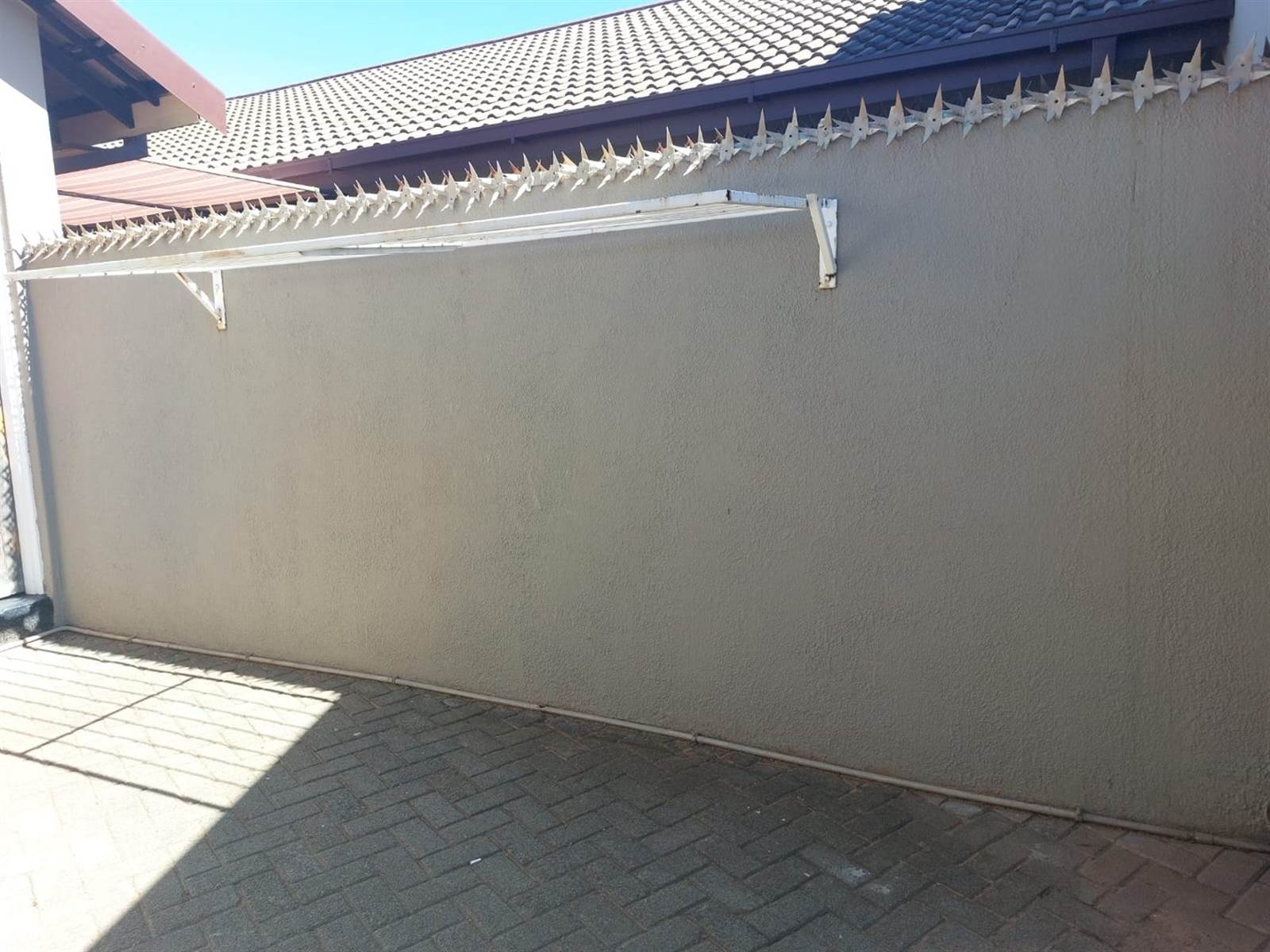 3 Bed Townhouse in Uitsig photo number 22