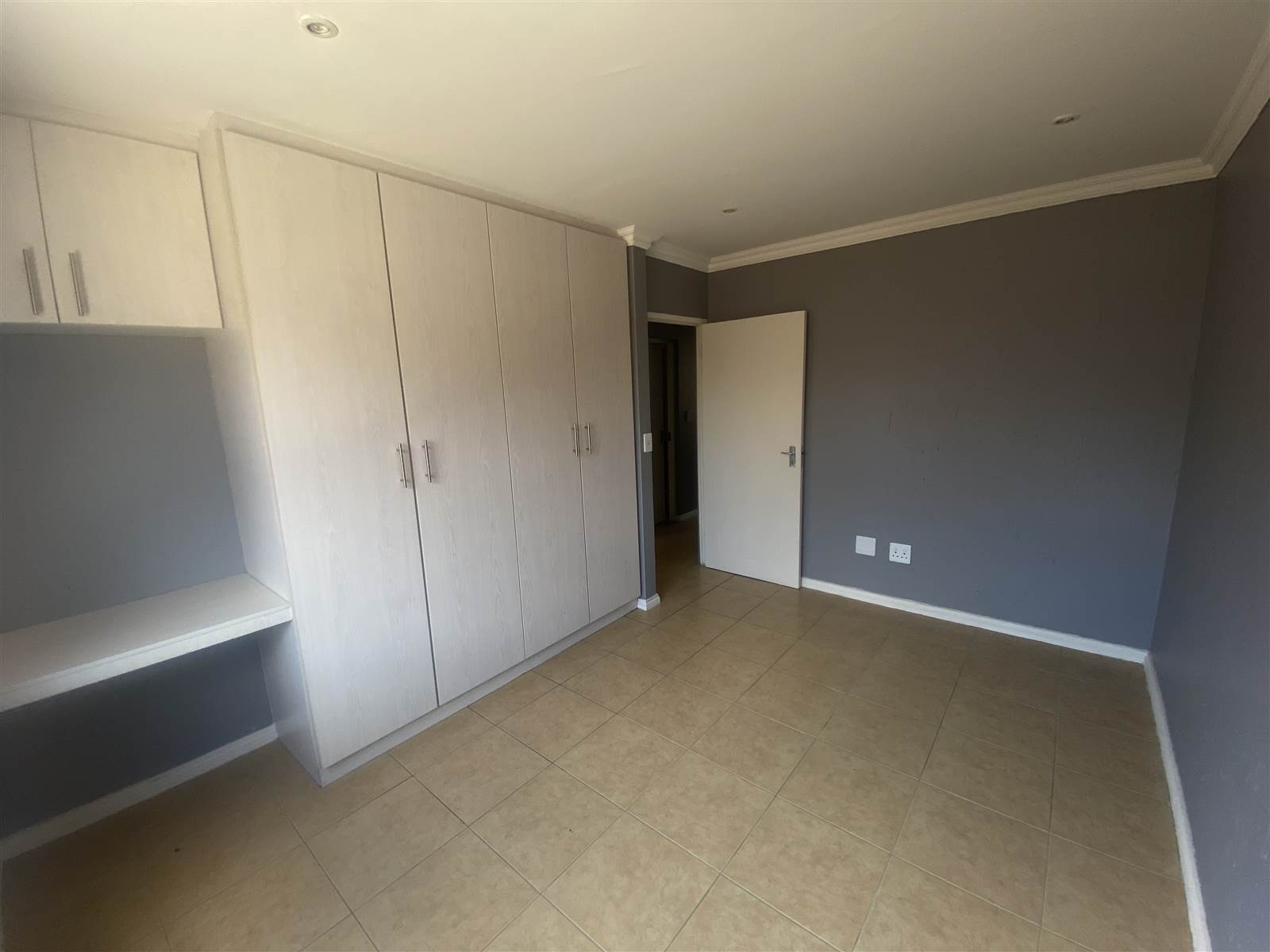 2 Bed Apartment in New Redruth photo number 12